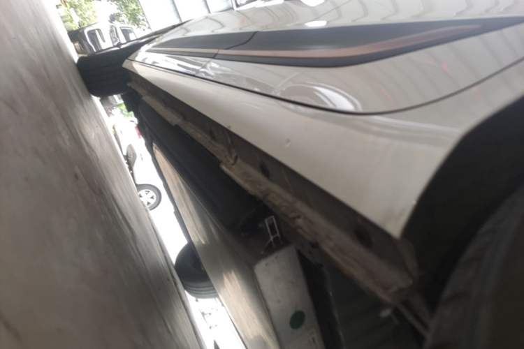 Used Dongfeng NAMMI 01 2024 330 Air Left Side Sill