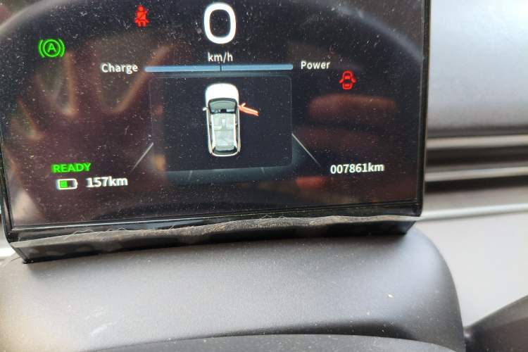 Used Dongfeng NAMMI 01 2024 New Edition 330 Air Odometer Close Up