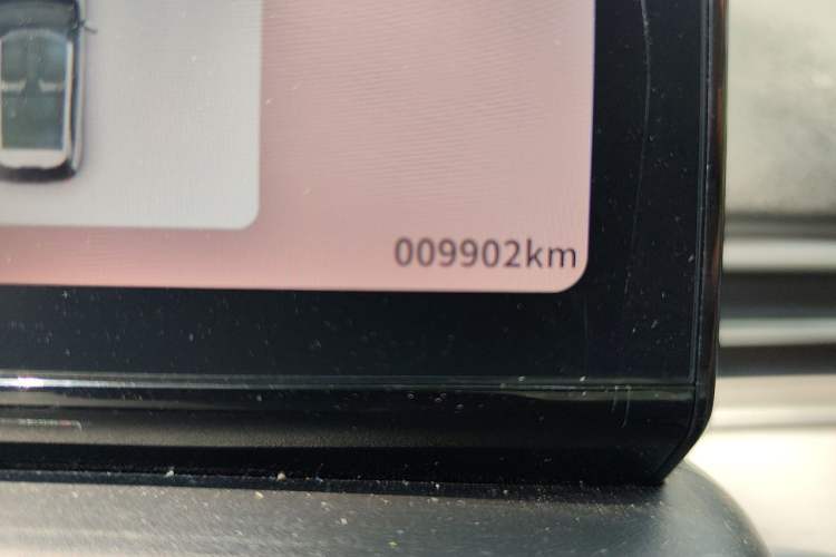 Used Dongfeng NAMMI 01 2024 New Edition 330 Air Odometer Close Up