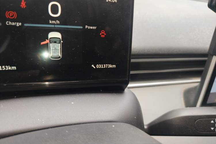 Used Dongfeng NAMMI 01 2024 New Edition 330 Air Odometer Close Up