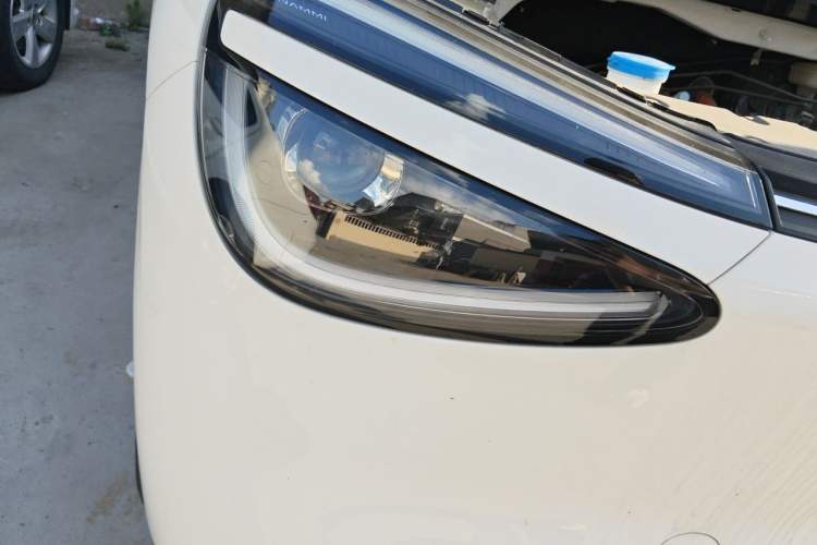 Used Dongfeng NAMMI 01 2024 New Edition 330 Air Right Front Headlight