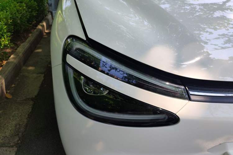 Used Dongfeng NAMMI 01 2024 New Edition 330 Air Right Front Headlight