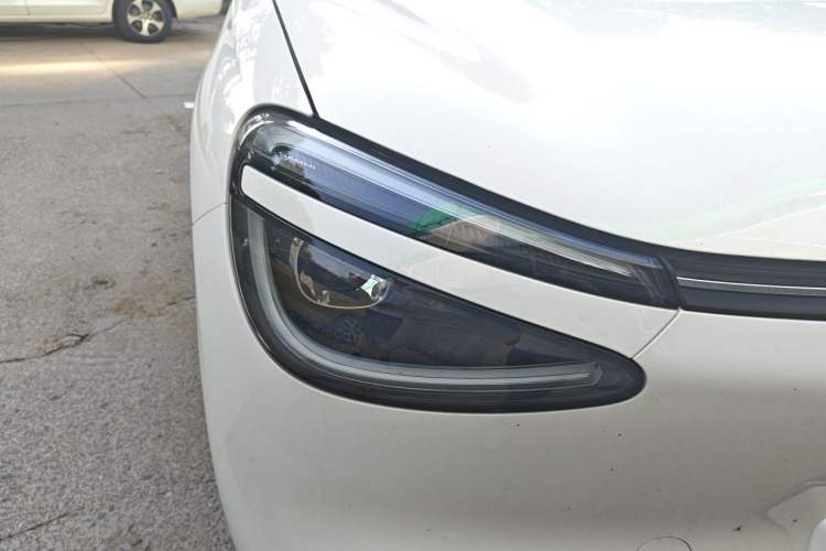 Used Dongfeng NAMMI 01 2024 New Edition 330 Air Right Front Headlight
