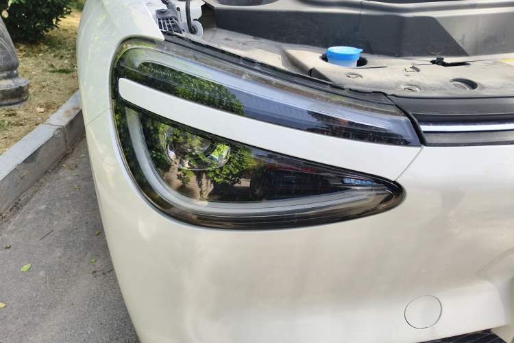 Used Dongfeng NAMMI 01 2024 New Edition 330 Air Right Front Headlight