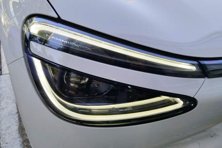 Used Dongfeng NAMMI 01 2024 Co-Creation Edition – Co-Creation WE Version Right Front Headlight
