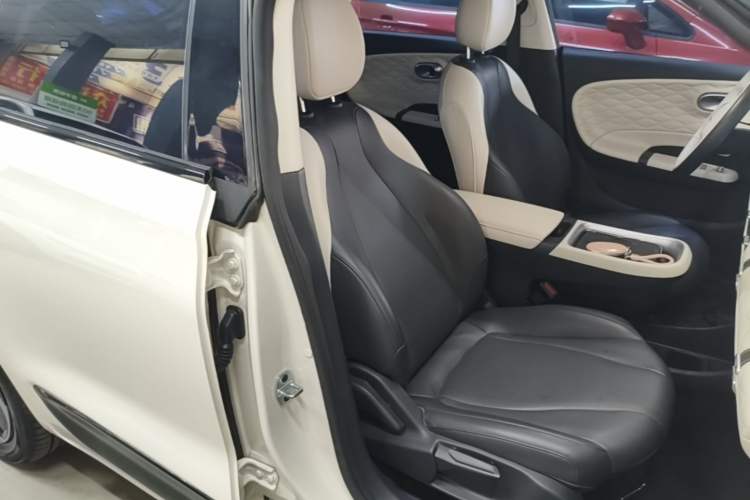 Used Dongfeng NAMMI 01 2024 Co-Creation Edition – Co-Creation WE Version Right Front Seat