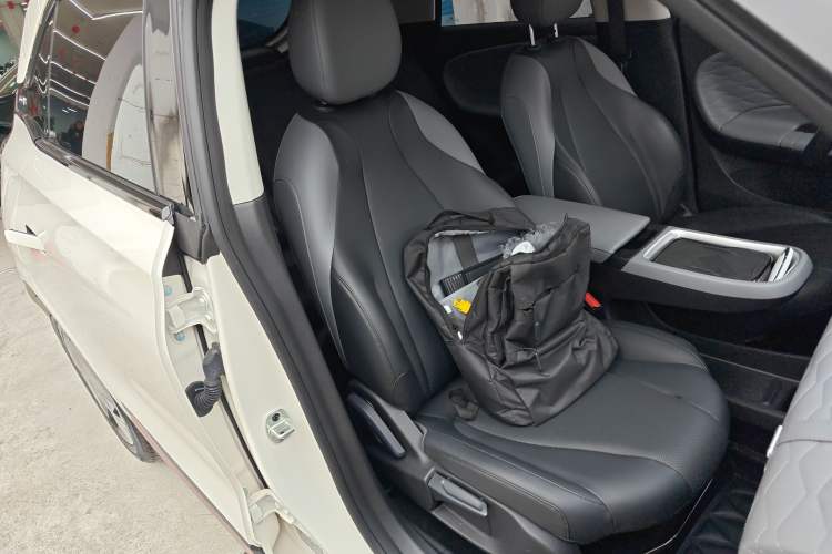 Used Dongfeng NAMMI 01 2024 New Edition 330 Plus Smart+ Right Front Seat