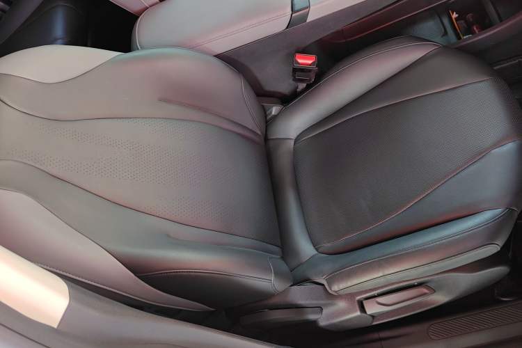 Used Dongfeng NAMMI 01 2024 330 Air Right Front Seat