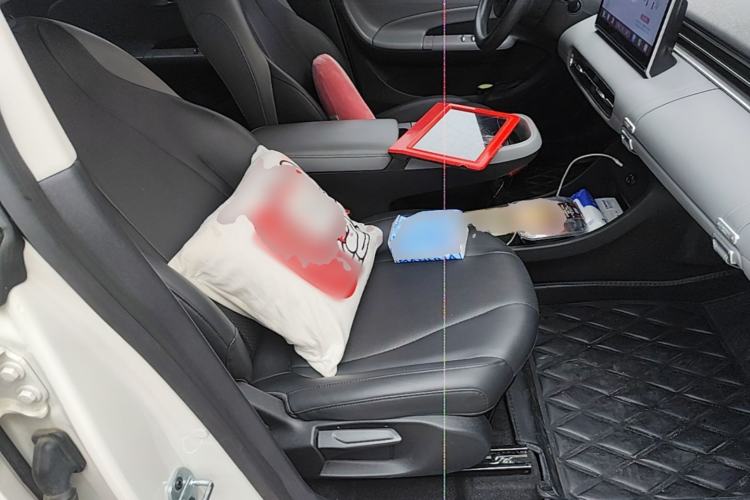 Used Dongfeng NAMMI 01 2024 New Edition 330 Air Right Front Seat