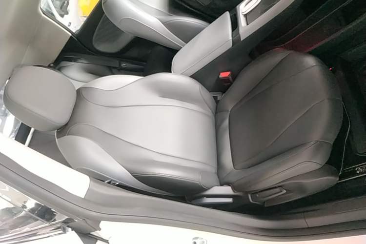 Used Dongfeng NAMMI 01 2024 New Edition 430 Plus Smart+ Right Front Seat