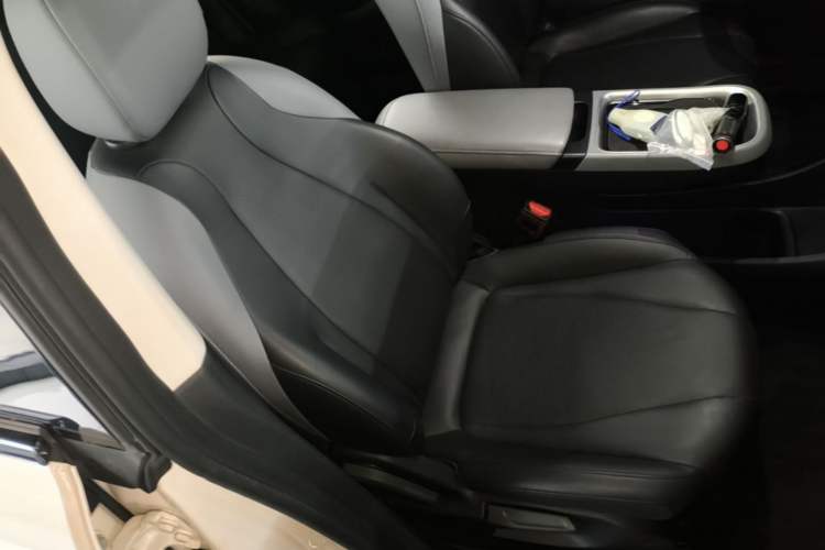 Used Dongfeng NAMMI 01 2024 430 Plus Smart+ Right Front Seat
