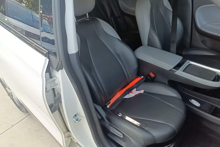 Used Dongfeng NAMMI 01 2024 330 Air Right Front Seat