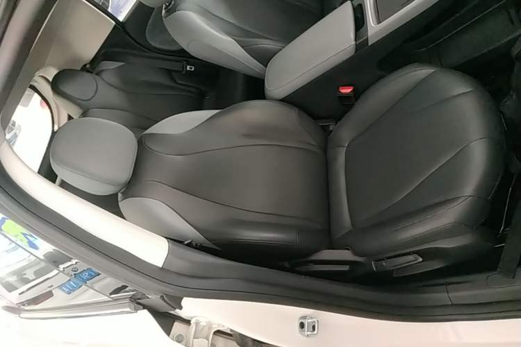Used Dongfeng NAMMI 01 2024 New Edition 430 Plus Smart+ Right Front Seat