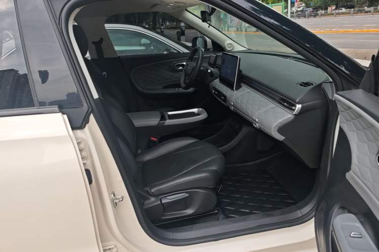 Used Dongfeng NAMMI 01 2024 New Edition 330 Plus Smart+ Right Front Seat