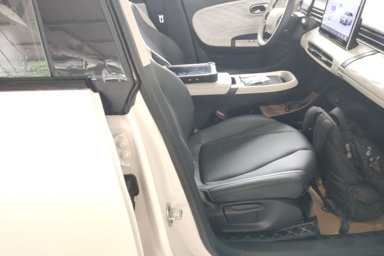 Used Dongfeng NAMMI 01 2024 New Edition 430 Plus Smart+ Right Front Seat