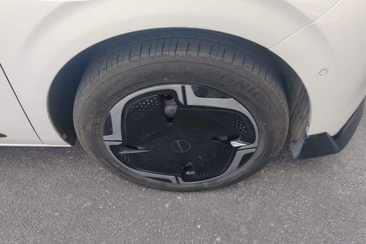 Used Dongfeng NAMMI 01 2024 Co-Creation Edition – Co-Creation WE Version Right Front Wheel Hub
