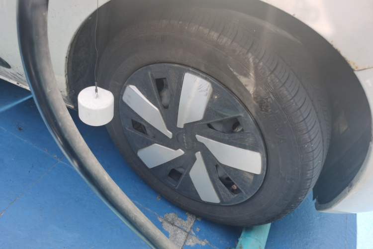 Used Dongfeng NAMMI 01 2024 330 Air Right Front Wheel Hub