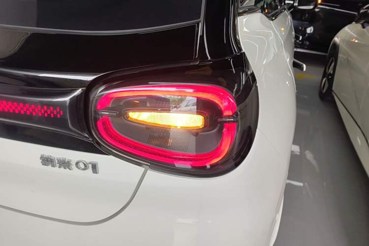 Used Dongfeng NAMMI 01 2024 Co-Creation Edition – Co-Creation WE Version Right Rear Taillight