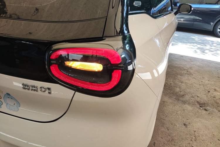 Used Dongfeng NAMMI 01 2024 New Edition 330 Air Right Rear Taillight