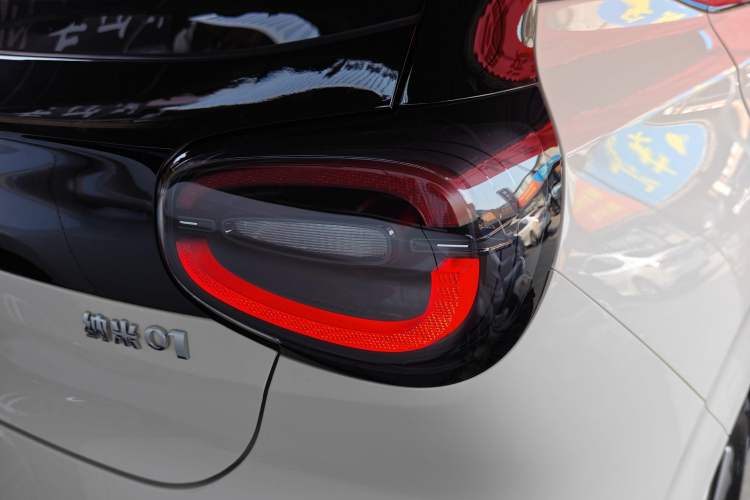 Used Dongfeng NAMMI 01 2024 330 Air Right Rear Taillight