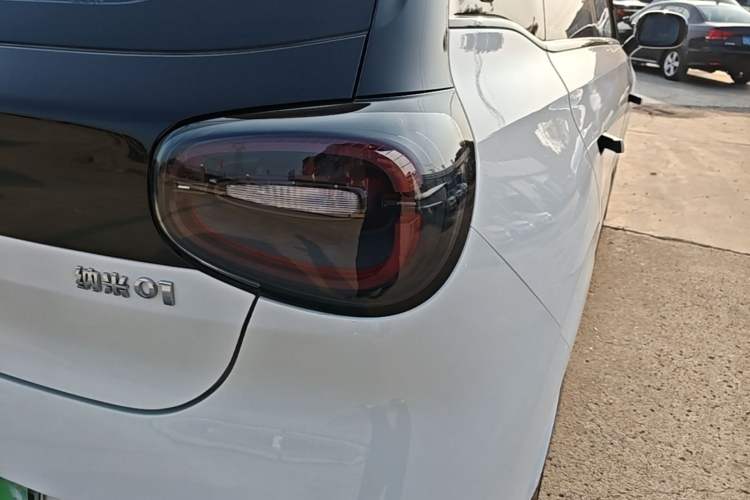 Used Dongfeng NAMMI 01 2024 New Edition 330 Plus Smart+ Right Rear Taillight