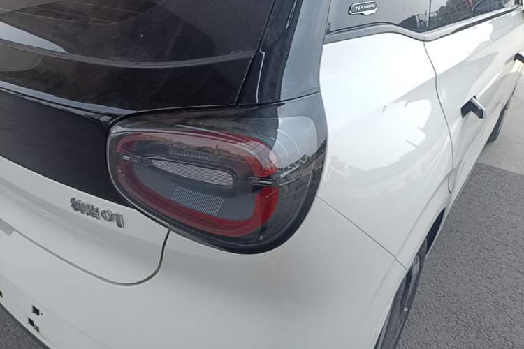 Used Dongfeng NAMMI 01 2024 New Edition 330 Plus Smart+ Right Rear Taillight
