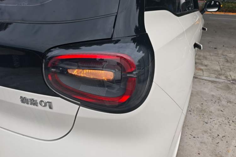 Used Dongfeng NAMMI 01 2024 New Edition 330 Plus Smart+ Right Rear Taillight