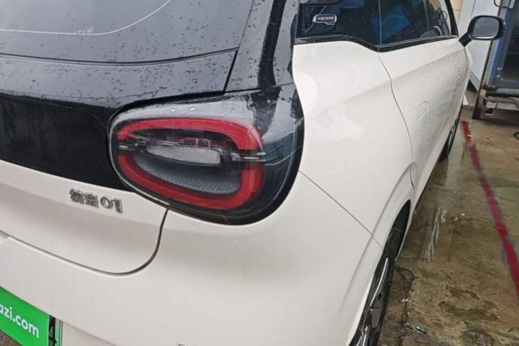 Used Dongfeng NAMMI 01 2024 New Edition 330 Air Right Rear Taillight