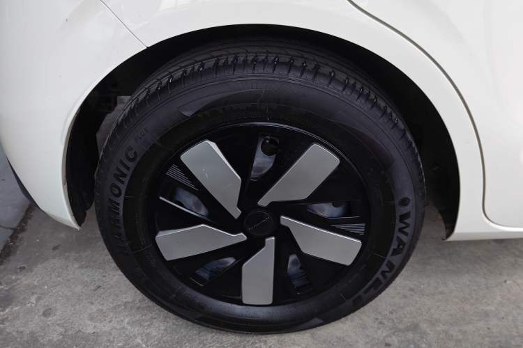 Used Dongfeng NAMMI 01 2024 330 Air Right Rear Wheel Hub