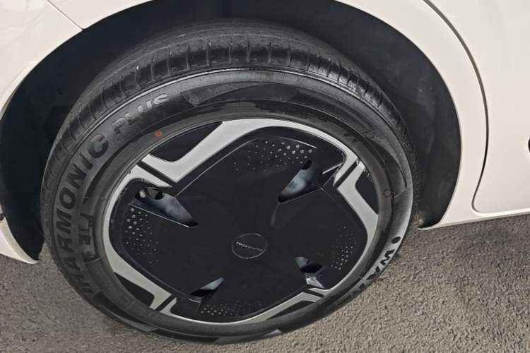 Used Dongfeng NAMMI 01 2024 330 Plus Right Rear Wheel Hub