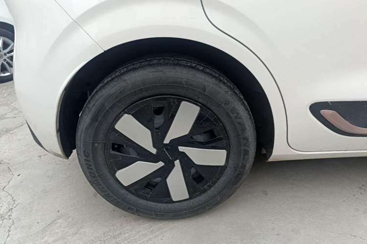 Used Dongfeng NAMMI 01 2024 New Edition 330 Air Right Rear Wheel Hub