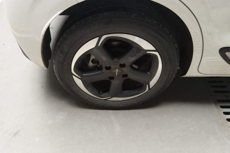 Used Dongfeng NAMMI 01 2024 430 Plus Smart+ Right Rear Wheel Hub
