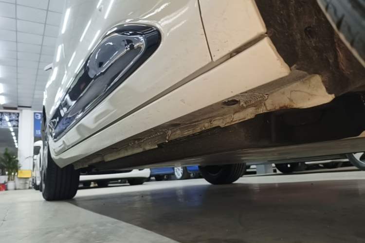 Used Dongfeng NAMMI 01 2024 Co-Creation Edition – Co-Creation WE Version Right Side Sill