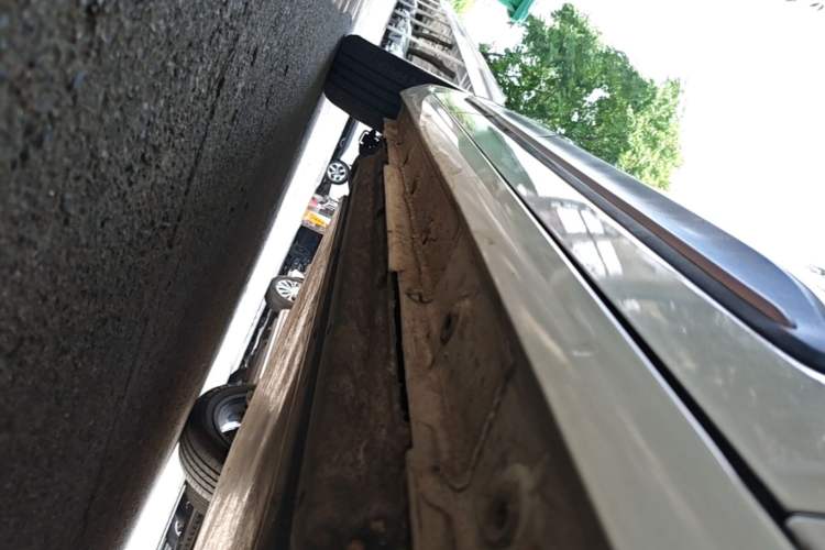 Used Dongfeng NAMMI 01 2024 New Edition 430 Plus Smart+ Right Side Sill