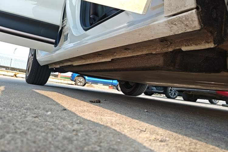Used Dongfeng NAMMI 01 2024 New Edition 330 Plus Smart+ Right Side Sill