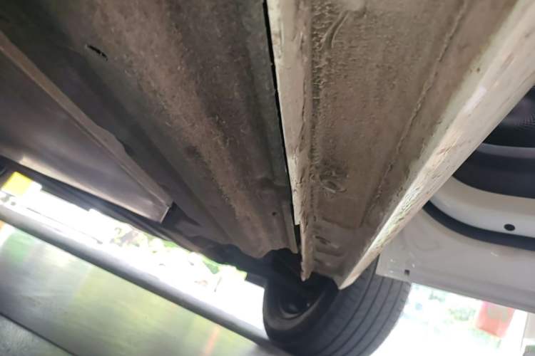 Used Dongfeng NAMMI 01 2024 New Edition 330 Air Right Side Sill