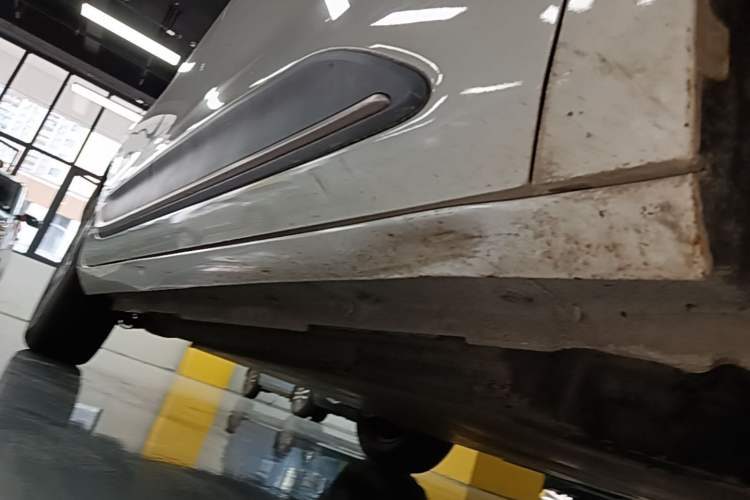 Used Dongfeng NAMMI 01 2024 430 Air Right Side Sill