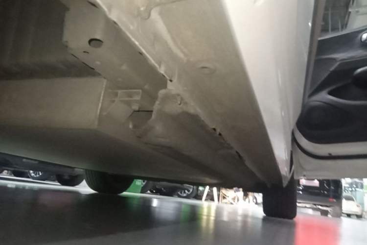 Used Dongfeng NAMMI 01 2024 New Edition 330 Plus Smart+ Right Side Sill