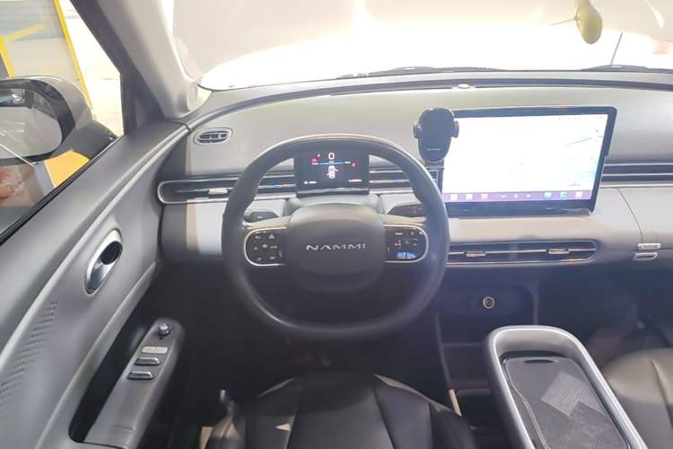 Used Dongfeng NAMMI 01 2024 New Edition 330 Air Steering Wheel