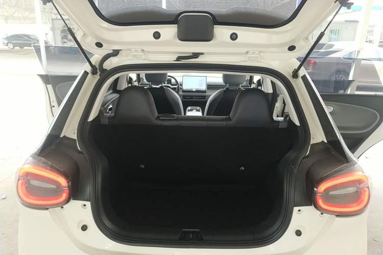 Used Dongfeng NAMMI 01 2024 New Edition 330 Air Trunk