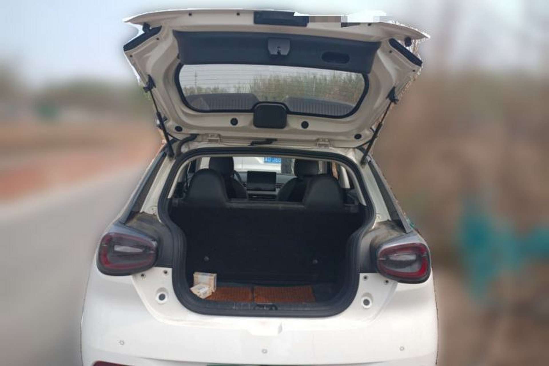 Used Dongfeng NAMMI 01 2024 New Edition 330 Plus Smart+ Trunk