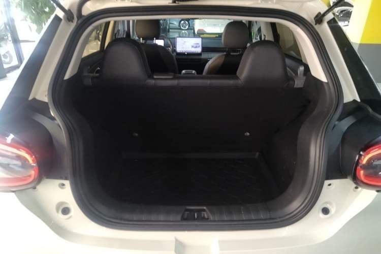 Used Dongfeng NAMMI 01 2024 430 Plus Smart+ Trunk