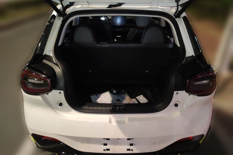 Used Dongfeng NAMMI 01 2024 Co-Creation Edition – Co-Creation WE Version Trunk