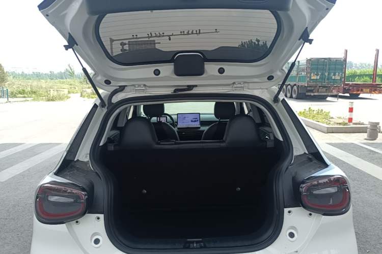 Used Dongfeng NAMMI 01 2024 New Edition 330 Plus Smart+ Trunk