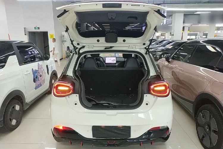 Used Dongfeng NAMMI 01 2024 Co-Creation Edition – Co-Creation WE Version Trunk