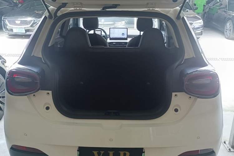 Used Dongfeng NAMMI 01 2024 430 Plus Smart+ Trunk