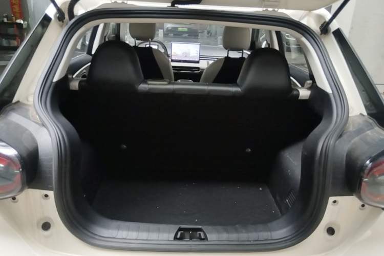 Used Dongfeng NAMMI 01 2024 430 Plus Smart+ Trunk