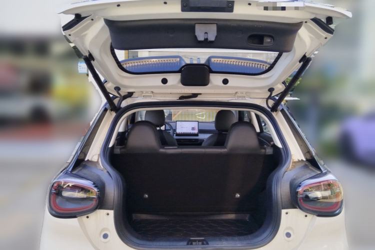 Used Dongfeng NAMMI 01 2024 Co-Creation Edition – Co-Creation WE Version Trunk