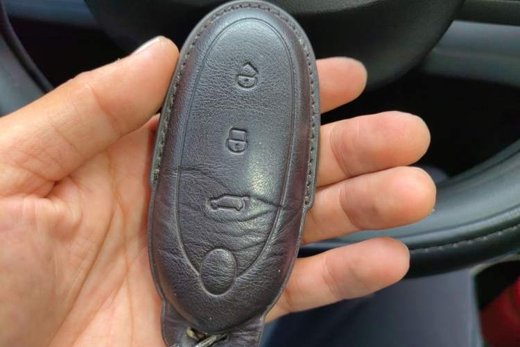 Used Dongfeng NAMMI 01 2024 New Edition 330 Air Vehicle Key