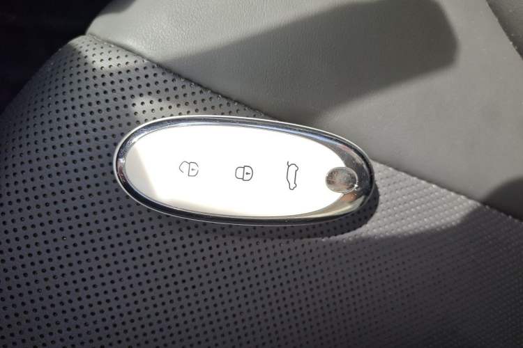 Used Dongfeng NAMMI 01 2024 330 Plus Vehicle Key